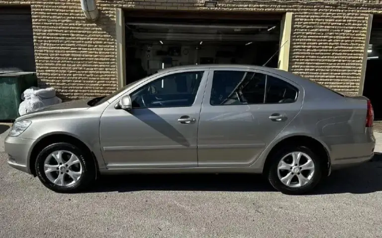 Skoda octavia a5
2010
1.6
Пробег- 104.000 км.
1 Хозяин.
Авто полностью обслужен, без вложений, в отличном состоянии!
Юридически чистый.
Цена: 950.000 руб.
Тел: +79496462713 - фотография - 2
