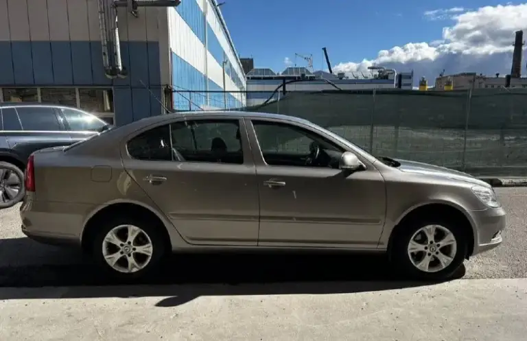 Skoda octavia a5
2010
1.6
Пробег- 104.000 км.
1 Хозяин.
Авто полностью обслужен, без вложений, в отличном состоянии!
Юридически чистый.
Цена: 950.000 руб.
Тел: +79496462713 - фотография - 6