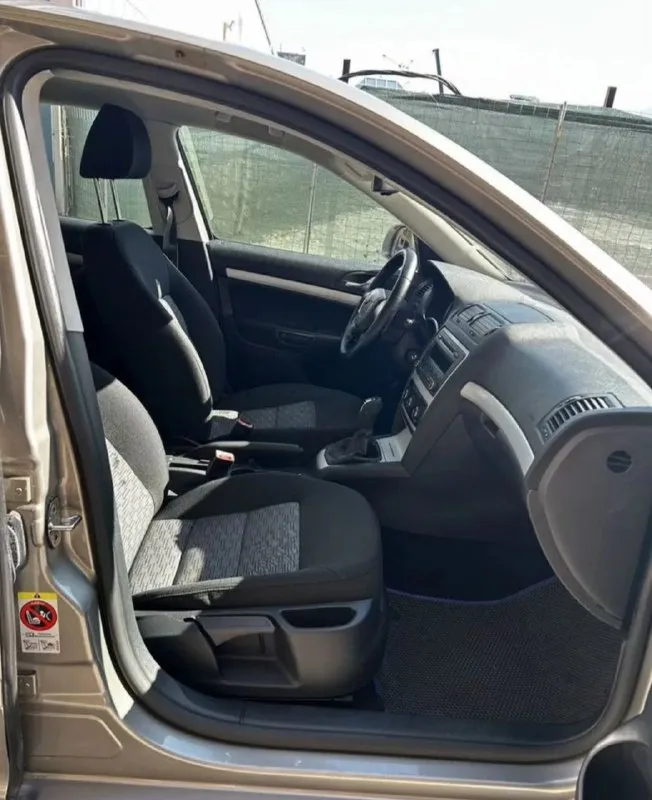 Skoda octavia a5
2010
1.6
Пробег- 104.000 км.
1 Хозяин.
Авто полностью обслужен, без вложений, в отличном состоянии!
Юридически чистый.
Цена: 950.000 руб.
Тел: +79496462713 - фотография - 8