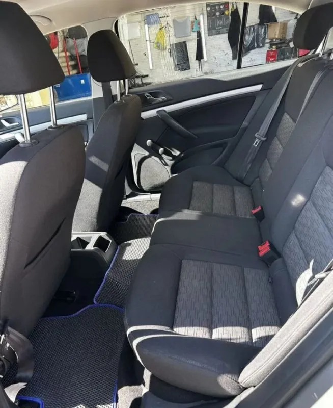 Skoda octavia a5
2010
1.6
Пробег- 104.000 км.
1 Хозяин.
Авто полностью обслужен, без вложений, в отличном состоянии!
Юридически чистый.
Цена: 950.000 руб.
Тел: +79496462713 - фотография - 9