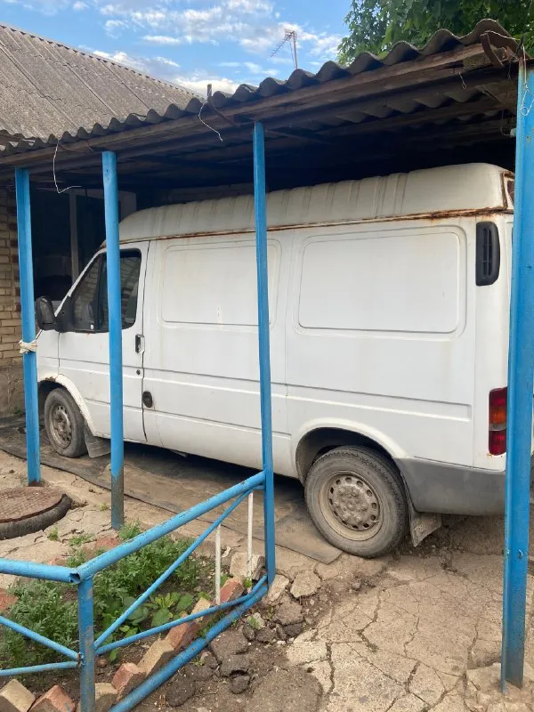 Продам ford транзит 1996 года 2.5 дизель, грузовой фургон, от хозяина. По всем вопросам +79496447174
📞 Звоните: +7(949)6447174 - фотография - 1