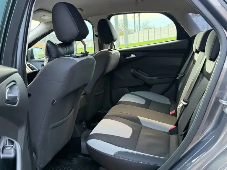 Продам ford focus 3,
Года выпуска 2014
Объём двигателя 1.6 125 л. С,
Коробка автомат,
Родной пробег 195.000км,
Авто без дтп, в родном окрасе,
Автотека✅
Цена 800.000р

Комплектация:
Климат контроль, круиз контроль, складывание зеркал, мультируль, 4-эл стеклоподъёмника, подогрев передних сидений, электро привод зеркал, обогрев зеркал, датчик света и дождя, бортовой компьютер, линзованая оптика, противотуманные фары, обогрев лобового, обогрев заднего стекла, мультимедиа парктроники, и много прочего для комфортного вождения,

Автомобиль всегда обслуживался по регламенту, технический без вложений!
Кузов без нюансов от слова совсем!

Цена 800.000

Номер телефона
+7(949)564-47-36
+79496209974
Г. Донецк - фотография - 8