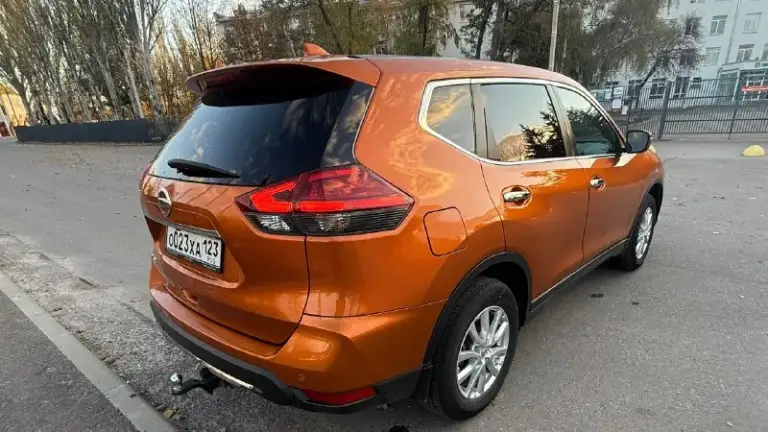 Nissan x-trail в актуальном рестайлинговом исполнения. Это не просто автомобиль, а надежный партнер для города и путешествий, оснащенный по максимуму.
Электропривод багажника
Система бесключевого доступа
Осмотр: г. Луганск
Техническая информация:
* Год выпуска: 2019 (рестайлинг)
* Пробег: 94 000 км ( преимущественно по трассе)
* Двигатель: 2.0 л (бензин)
* Коробка передач: вариатор x-tronic (cvt)
* Привод: передний
* Владельцев по птс: 4
* Состояние: идеальное, без вложений для нового владельца
1 980,000Р. 9591618010
📞 Звоните: +7(959)1618010 - фотография - 7