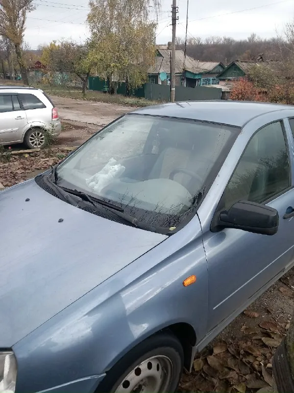 Продам ваз калина седан 2007 года, 1.6,8 кл. Центральный замок, стекло подъёмники. Машина целая, пороги, днища. По кузову есть нюансы, ну сколы. По электричества все работают. По ходовой части все нормально не гремит и не стучит. Зимняя резина в подарок. Пробег 161090 км. Цена 300000 руб. Торг у капота. +79493747845
📞 Звоните: +7(949)3747845 - фотография - 1