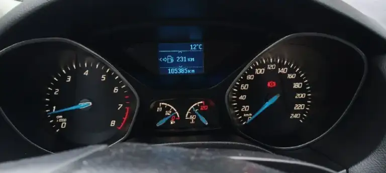 Продается ford фокус. 2014 год. Двигатель 1.6, кпп механика. Пробег 105000 км,   максимальная комплектация.   Кузов в отличном состоянии, без ржавчины и рыжиков. Торг с покупателем после осмотра. Цена 980000. +79490844585
📞 Звоните: +7(949)0844585 - фотография - 6
