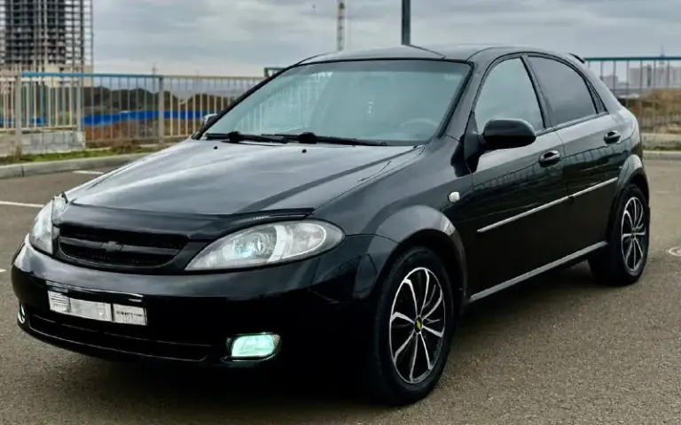 Chevrolet lacceti 2008 эксплуатации, выпус 2007 28 декабря! 1.6 бензин механика, автомобиль в отличном состоянии без вложений! Без рыжиков без гнили пороги дно в отличном состоянии! Салон чист ухоженный! Без дтп! Крашено 2 элемента вторичный окрас косметика! Два комплекта ключей два комплекта резины зима лета! Авто сел и поехал масложора нету! Птс оригинальный! Юридически кристально зеленая чистая! Осмотр город донецк! Срочно все вопросы по телефону звонить в любое время! Цена 520 тыс руб! +7949-401-03-58
📞 Звоните: +7(949)4010358 - фотография - 1