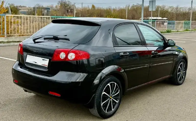 Chevrolet lacceti 2008 эксплуатации, выпус 2007 28 декабря! 1.6 бензин механика, автомобиль в отличном состоянии без вложений! Без рыжиков без гнили пороги дно в отличном состоянии! Салон чист ухоженный! Без дтп! Крашено 2 элемента вторичный окрас косметика! Два комплекта ключей два комплекта резины зима лета! Авто сел и поехал масложора нету! Птс оригинальный! Юридически кристально зеленая чистая! Осмотр город донецк! Срочно все вопросы по телефону звонить в любое время! Цена 520 тыс руб! +7949-401-03-58
📞 Звоните: +7(949)4010358 - фотография - 2