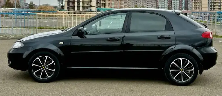 Chevrolet lacceti 2008 эксплуатации, выпус 2007 28 декабря! 1.6 бензин механика, автомобиль в отличном состоянии без вложений! Без рыжиков без гнили пороги дно в отличном состоянии! Салон чист ухоженный! Без дтп! Крашено 2 элемента вторичный окрас косметика! Два комплекта ключей два комплекта резины зима лета! Авто сел и поехал масложора нету! Птс оригинальный! Юридически кристально зеленая чистая! Осмотр город донецк! Срочно все вопросы по телефону звонить в любое время! Цена 520 тыс руб! +7949-401-03-58
📞 Звоните: +7(949)4010358 - фотография - 6