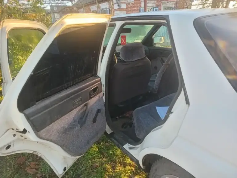Ford орион 1,8 дизель, 1991 г.
На ходу, есть мелкие недочёты. Документы в порядке.
Цена 150 т. Р. Находится в мангушском районе. Все вопросы по телефону +79490683719
📲 Tg: карина
📞 Звоните: +7(949)0683719 - фотография - 8