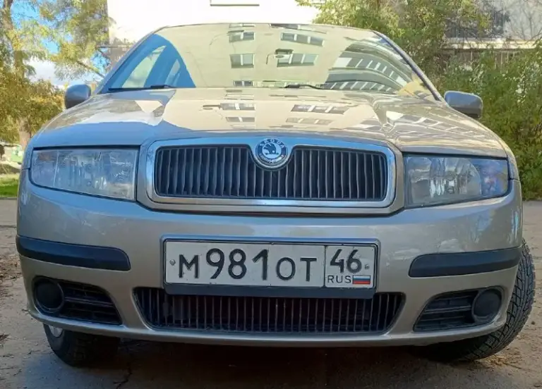 Продам skoda fabia ( skoda фабия)   2006 г. 1,2 бензин. Диски литые r 14 на хорошей зимней резине. Мкпп-5. Кондиционер, гур, airbag, abs, epc, цз, подогрев зеркал, подогрев сидений, магнитола jvc,   электростеклоподъемники.
‎Салон, дверные карты, потолок в отличном состоянии.
‎410Тыс, торг. Переоформление
‎+79490358521
📲 Tg: николай
📞 Звоните: +7(949)0358521 - фотография - 6