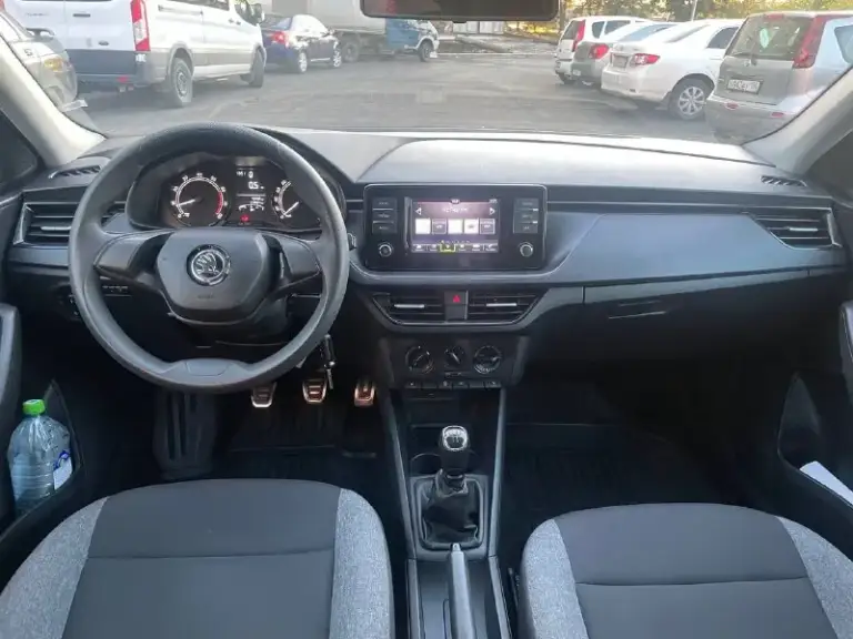 Продам skoda rapid 1.6 механика 2021г.   23 000 пробег с салона в одних руках сервисная книжка со всеми то! Все обслужено вложений не требует.   Круиз контроль, датчик дождя, мультимедиа car play. В машине все есть для ежедневной комфортной эксплуатации. Цена 1 450 000
Тел. +7949 716 88 75
📲 Tg: александр владимирович
📞 Звоните: +7(949)7168875 - фотография - 2