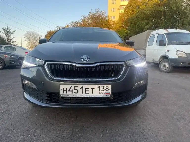 Продам skoda rapid 1.6 механика 2021г.   23 000 пробег с салона в одних руках сервисная книжка со всеми то! Все обслужено вложений не требует.   Круиз контроль, датчик дождя, мультимедиа car play. В машине все есть для ежедневной комфортной эксплуатации. Цена 1 450 000
Тел. +7949 716 88 75
📲 Tg: александр владимирович
📞 Звоните: +7(949)7168875 - фотография - 5