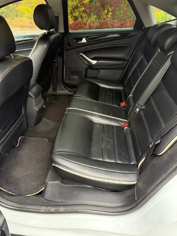 Продам ford mondeo 2012 год, объем двигателя 2,0, коробка механика
Комплектация люкс, кожаный салон, подогрев сидений, подогрев лобового стекла, электропакет сидений с памятью, бельгийская сборка.
Машина в отличном состоянии, полностью обслужена и не требует ремонта и вложений
Пробег 155 000
Цена 1 150 000 руб.
Звоните телефон +79496384691
📲 Tg: anna✨
📞 Звоните: +7(949)6384691 - фотография - 7