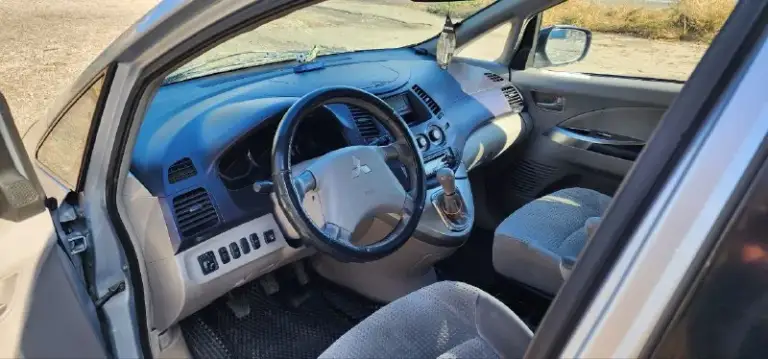 В продаже свое семейное авто, mitsubishi grandis
2004 Год, коробка механика, двигатель 2,4
Пол года назад поставили коробку контрактную, автомобиль едет резво и без всяких проблем, не когда не подводил, заводиться отлично, масло двигатель не кушает от замены до замены, есть косяки по кузову, ну как бы машина и не новая
Стоит газ пропан, не вписан так как машина ещё на днр номерах, но спокойно впишиться при поставки на наш регион, вы будете первым владельцем в стс птс
Много чего меняно в последнее время, все подробно расскажу и покажу при осмотре или по телефону, звоните, пишите
Цену вижу 700 000,первая цена в днр, торг минимальный
+79496232249 Феникс
Донецк - фотография - 6