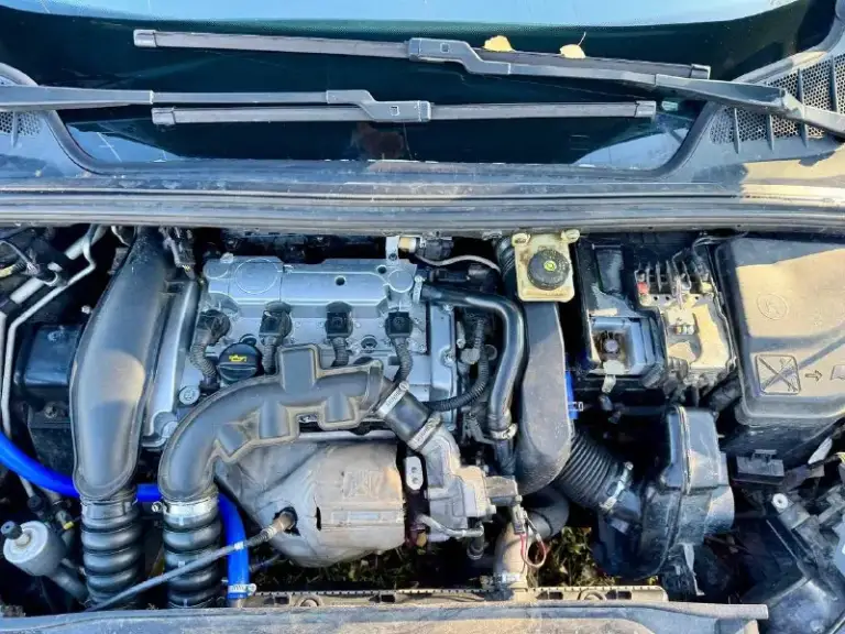 🦁 Peugeot 308
💰Цена: 410 000р
🏢Город: мариуполь
📅Год выпуска: 2008
🧾Пробег: 229 132 км.
⚙️Двигатель: 1.6
⛽Топливо: бензин
⚙️Кпп: автомат
📞 Телефон:
+7-949-727-41-51
+7-949-551-91-52
+7-989-263-55-56
💾 Описание:
👌 Городской хэтчбек идеально подойдёт на каждый день начинающему водителю. Надежный двигатель без расхода масла в паре с классическим автоматом. Кузов крепкий, не гнилой.
✅ Двигатель и акпп контрактные с минимальным пробегом, турбина новая.
✅ Двухзонный климат контроль морозит шикарно, коробка автомат переключает идеально, подушки безопасности, полный электропакет, гур, abs, центральный замок, подогрев сидений, android магнитола с камерой заднего вида, оригинальные литые диски на новой резине.
Улица шевченко 2️⃣6️⃣9️⃣ - фотография - 7