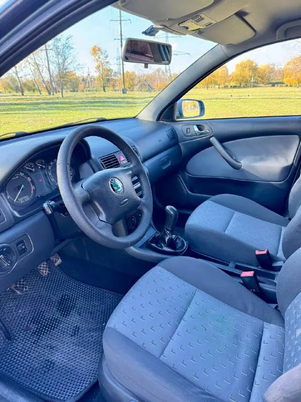 Skoda octavia tour

💰Цена: 660 000р
🏢Город: мариуполь
📅Год выпуска: 2008
🧾Пробег: 136 000км.
⚙️Двигатель: 1.6
⛽Топливо: бензин
⚙️Кпп: механика

📞Телефон:

+7-989-263-55-56
+7-949-727-41-51
+7-949-713-18-14

💾 Описание:

Octavia - это воплощение надежности, комфорта и стиля. В отличном техническом состоянии, с ухоженным салоном и привлекательным экстерьером, он станет отличным выбором как для повседневных поездок, так и для дальних путешествий.

✅ Оснащен надёжным двигателем bfq в паре с механической кпп
✅ Оригинальный пробег
✅ Заводская краска
(Два косметических окраса)
✅ Все стекла заводские
✅ Оцинкованный кузов лифтбек
✅ Хорошее состояние как внешне, так и технически

Отличная комплектация:
Кондиционер, полный элктропакет, центральный замок, магнитола с usb, сигнализация с автозапуском, хорошая летняя резина.

Улица шевченко 269

🏦 Возможна продажа в кредит по двум документам. - фотография - 9