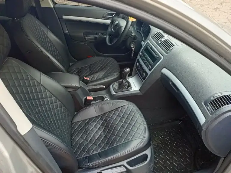Skoda октавия а5, 2010 год, лифтбек, от хозяина, в хорошем техническом состоянии, абсолютно все работает, каждая кнопка, бережная эксплуатация. Мотор 1.6, механическая коробка передач. Комплектация: все стеклоподъёмники, климат, круиз- контроль, датчики, света и дождя, подогрев сидений, задний парктроник. Все вопросы и подробности по телефону. Все покажу и расскажу, знаю по машине все. Вложений не требует, сел и катайся. Любой вид оформления. Хочу 780к, торг никто не отменял. Осмотр в донецке, буденновский район. +7949 3736296, +7949 5278193
📞 Звоните: +7(949)3736296 - фотография - 6