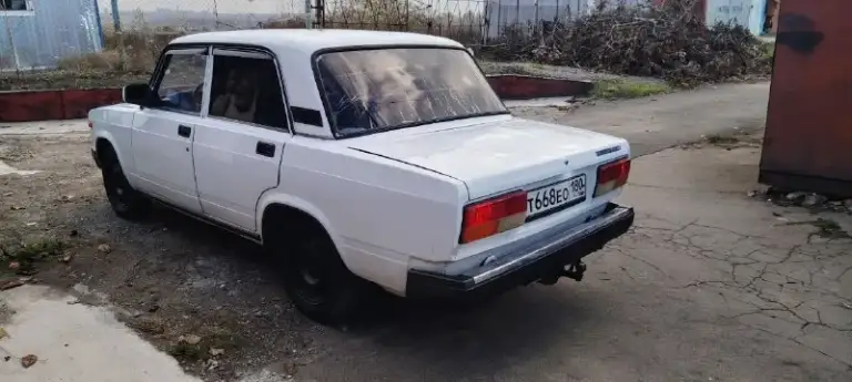 Продам ваз 2107 инжектор! 2007г. В
Авто в хорошем состоянии не гнилое, двигатель, ходовая и коробка в хорошем состоянии, документы в порядке.
Авто находится в г мариуполь
Цена 165 000 руб
+7949 552 43 07
📞 Звоните: +7(949)5524307 - фотография - 4
