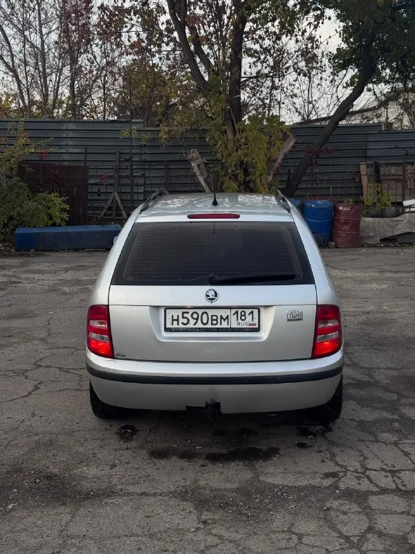 Продам
Skoda fabia combi
2004 Года рождения)
1.4 16Кл (расход бензина около 6л)
Мкпп 5ст, не хрустит, не выбивает
Простенькая комплектация:
2 Ключа
Установлен хороший свет
Кондиционер (работает)
Центральный замок
4 Весла
Обогрев заднего стекла
Абс/аср
❗️Машина вся в родной краске, кроме 1 двери
❗️1 Хозяин, машина пригонялась с европы сразу в лнр, не гнилая, реагентов не видела
Хорошее состояние как по кузову так и технически
Много чего было поменяно, машина обслужена
❗️На проставках для увеличения клиренса + 15 диски на 65 профиле резины, по высоте как паркетник
❗️Установлен фаркоп (вписан в документы)
Так же отдельно есть комплект зимней резины на штамповках
❗️❗️Вобщем если нужна достаточно вместительная, надежная машина с небольшим расходом топлива, это ваш вариант ❗️❗️
Территориально алчевск/перевальск
+7-959-182-76-12 Александр
Цена - 450.000р - торг
📞 Звоните: +7(959)1827612 - фотография - 4