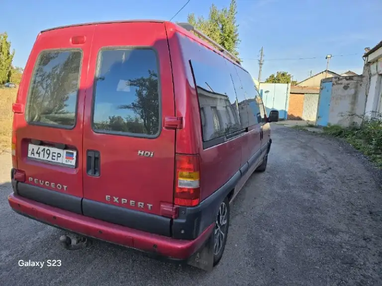 Доброго дня!
Продаю своего помощника и трудягу.
Peugeot expert, 2004г. В. , 2.0 hdi, 450к пробега. Цена - 700 000 руб.
Авто в идеальном техническом состоянии (несмотря на возраст и пробег). Кондей работает, музыка - на андроид, ходовка очень мягкая. Владею 13 лет. Использую только для дальних поездок. Из последних вложений - замена коробки (два года назад). Разумный и обоснованный торг приветствуется.
Осмотр дебальцево. : +7(949)815-61-10
Приезжайте, смотрите, не разочаруетесь.

📞 Звоните: +7(949)8156110 - фотография - 3