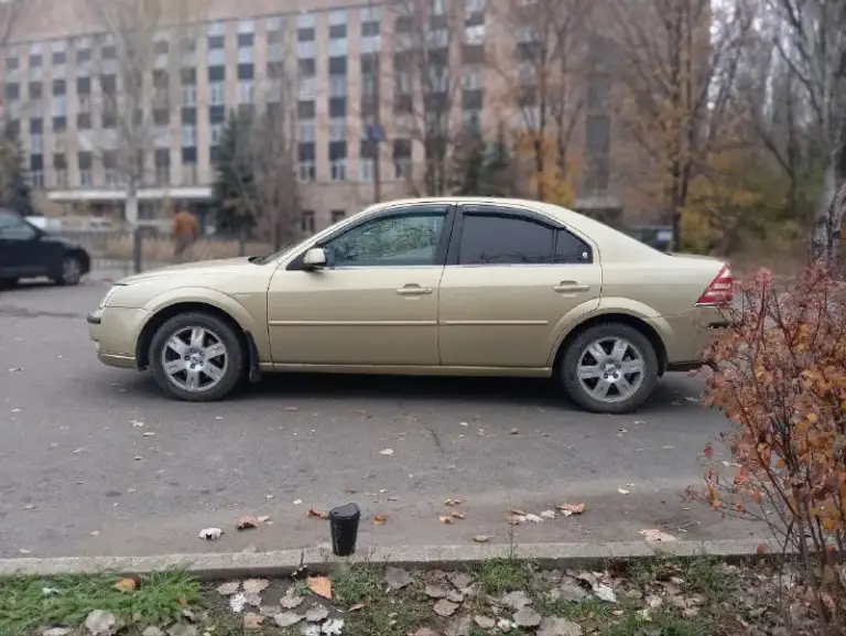 Продам ford мондео 2006 год
Пробег -237 тыс
Коробка -
Двс- 2.0 литра( бензин)
Цена -490 р. Торг.
Хозяйка напишет дкп
На учёт без проблем
Комплектация chia:
Подогрев :
-Передний сидений
-Лобового стекла
-Заднего стекла
-Зеркал
-Кондиционер
-Електрорегулировка водительского сиденья
-2 Ключа
- Новая зимняя резина,
- Новый аком
-Ходовая часть перебрана(делан развал- схождения)
-Дно оцинкованное ( не единой дырочки и сварочных работ)
Заменена, новая помпа, ремень, масла фильтра, частичная замена масла в, новая рулевая река, и ходовая часть!все это сделано, а не просто написано!
Осмотр город :донецк
+79494790910
📲 Tg: джони
📞 Звоните: +7(949)4790910 - фотография - 5