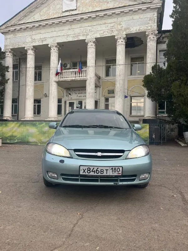 Цена 340к (торг)
Быстрым отдам сегодня за 300к ( край на отдачу)
Продажа очень срочная
Продаю лачети в кузове (продаю свою машину)хетчбэк.
Автомобиль 2005 года.  
В хорошем состоянии для своих лет. Пробег 205500км
По технике всё отлично.
Двигатель капиталка (делалось все для себя )
Ходовая часть(полностью перебранная от а до я )
И кпп полностью исправны.
Масла все поменянные
Хорошая резина (меньше сезона проездил )
Установлен руль от круза (отдал 25к )
Есть всё для комфортного использования. По кузову есть небольшие коцки(они не значительные )
Комплектация кондиционер. Гидроусилитель руля. Стеклоподъемники.
Подушки безопасности.
Салон чист.
Сидения не просижены.
Эл регулировка зеркал
В комплекте отдам зимнюю резину на штампах
Юридически кристально чиста.
Осмотр г. Докучаевск (возможен пригон)

+79498704580
+79493119278 - фотография - 4