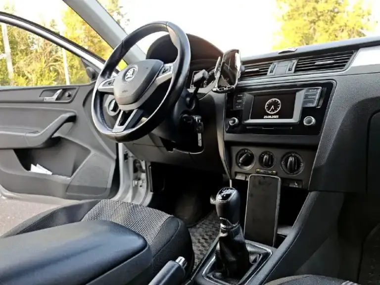 Skoda rapid 2016
1.6 Мкпп
Пробег 169 тыс. Км родной!!
Без дтп
Собственник, 2 ключа
Автомобиль а отличном состоянии - эстетическом и техническом. Салон чистый. Ремонтов и обслуживания не требует. За машиной хорошо слежу.
Хорошая комплектация:
Abs, airbags, кондиционер, подогрев сидений и зеркал, мультируль, 4 эсп, родная мультимедия с экраном, led фары и туманки, титановые диски электрозеркала, парктроник.
Донецк, 950 тыс, торг
+79493312011 - фотография - 7