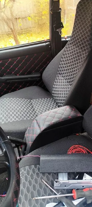 Продам ваз21013 состояние кузова средняя, двигатель живой масло не ест, много чего делалось по авто, так же много новых запчастей, кпп новая 5 ступенчатая. Два комплекта резины лето (новая этого года), зимняя отходила один сезон, передние сиденья новые от ваз 2107.не плохая музыка, в авто стоит газ вписан, установлен фаркоп. Цена 100.000р. Торг +79494280850
📞 Звоните: +7(949)4280850 - фотография - 5