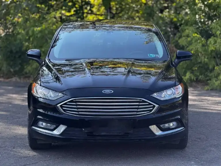 Продам ford fusion (north america) 2018 г. В. , двигатель 1.5 ecoboost (181 л. С. ). Низкий пробег оригинальный - 31000. 6-ти ступенчатая коробка автомат (aisin). Авто старт/стоп на светофорах, мультируль, кожаный салон, регулировка водительского сиденья в 10 направлениях, круиз контроль, климат контроль, качественная музыка, камера заднего вида, парктроники
Цена 1550000 руб. Торг.
Возможен обмен !!
Все вопросы по телефону +79494126265 - фотография - 1