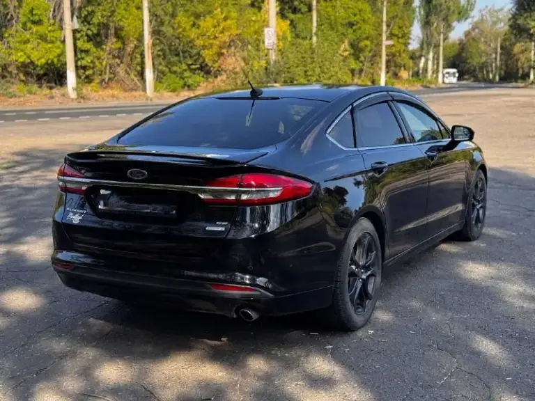 Продам ford fusion (north america) 2018 г. В. , двигатель 1.5 ecoboost (181 л. С. ). Низкий пробег оригинальный - 31000. 6-ти ступенчатая коробка автомат (aisin). Авто старт/стоп на светофорах, мультируль, кожаный салон, регулировка водительского сиденья в 10 направлениях, круиз контроль, климат контроль, качественная музыка, камера заднего вида, парктроники
Цена 1550000 руб. Торг.
Возможен обмен !!
Все вопросы по телефону +79494126265 - фотография - 3