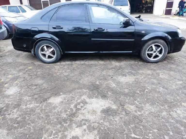 Chevrolet lacetti (лачетти) 2006 г. 1.8 л. , пятилетка.
Авто мариупольское, покраска не идеальна.
Срочная продажа!!!
Цена: 350 тыс. , торг
+79497441272
📲 Tg: елена ромашкина
📞 Звоните: +7(949)7441272 - фотография - 3