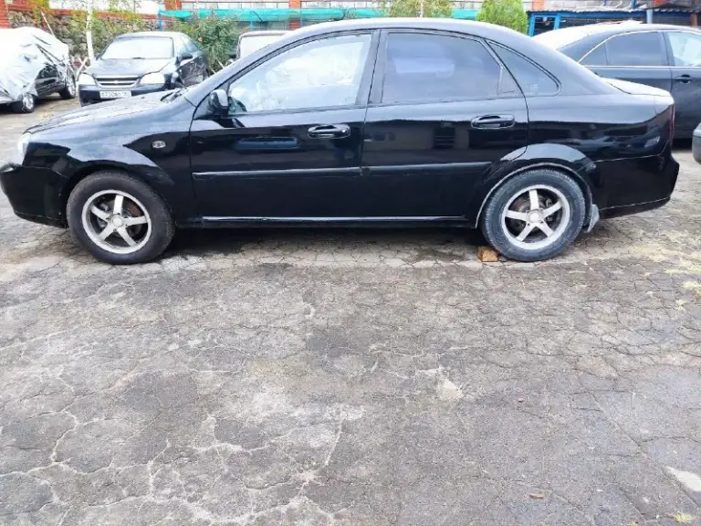 Chevrolet lacetti (лачетти) 2006 г. 1.8 л. , пятилетка.
Авто мариупольское, покраска не идеальна.
Срочная продажа!!!
Цена: 350 тыс. , торг
+79497441272
📲 Tg: елена ромашкина
📞 Звоните: +7(949)7441272 - фотография - 4