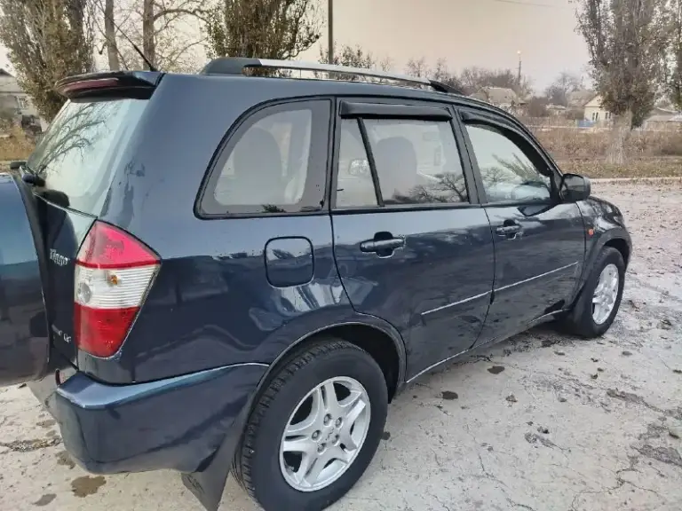 🚗 Продам автомобиль 🚗
Chery tiggo
Чери тигго
▶️ Год выпуска: 2010 г. В.
▶️ Пробег: 205.000 км.
Подтверждён автотекой!!!
▶️ Объём двигателя: 1.8 л. , 132л. С.
Расход 7.5-8.5 л.
✅ Сервисная книга!!!
      2 Ключа
ℹ️ описание:
✅ Автомобиль в очень хорошем состоянии.
✅ Двигатель, кпп на отлично!
✅ Красивый цвет
.. . I> салон чистый, ухоженный.
🔥Комплектация люкс
--Кондиционер--
• Есп 4 шт
• Эур
-Подогрев сидений
-Подогрев заднего стекла
-Подогрев зеркал
- Абс
- Люк_работает!!!!
Регулировка зеркал
Все стекла родные!!!
Лобовое родное
Без дтп!!!
Работает каждая кнопочка
Предоставляю видео обзор автомобиля по требованию!
🏛 Юридически автомобиль чист, никаких штрафов и запретов!
💰 Цена: 380.000 рублей
            Тогр на месте!!!
🏢 Осмотр: г. Амвросиевка.
По договору могу приехать к вам.
☎ Телефон для связи:    +79493843260
+79493391770
Вацап, телеграмм на номере
Звоните, пишите!!!телефон работает всегда. ..!!!!
📲 Tg: @autokey180
📞 Звоните: +7(949)3843260 - фотография - 3