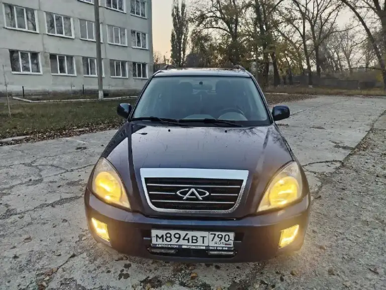 🚗 Продам автомобиль 🚗
Chery tiggo
Чери тигго
▶️ Год выпуска: 2010 г. В.
▶️ Пробег: 205.000 км.
Подтверждён автотекой!!!
▶️ Объём двигателя: 1.8 л. , 132л. С.
Расход 7.5-8.5 л.
✅ Сервисная книга!!!
      2 Ключа
ℹ️ описание:
✅ Автомобиль в очень хорошем состоянии.
✅ Двигатель, кпп на отлично!
✅ Красивый цвет
.. . I> салон чистый, ухоженный.
🔥Комплектация люкс
--Кондиционер--
• Есп 4 шт
• Эур
-Подогрев сидений
-Подогрев заднего стекла
-Подогрев зеркал
- Абс
- Люк_работает!!!!
Регулировка зеркал
Все стекла родные!!!
Лобовое родное
Без дтп!!!
Работает каждая кнопочка
Предоставляю видео обзор автомобиля по требованию!
🏛 Юридически автомобиль чист, никаких штрафов и запретов!
💰 Цена: 380.000 рублей
            Тогр на месте!!!
🏢 Осмотр: г. Амвросиевка.
По договору могу приехать к вам.
☎ Телефон для связи:    +79493843260
+79493391770
Вацап, телеграмм на номере
Звоните, пишите!!!телефон работает всегда. ..!!!!
📲 Tg: @autokey180
📞 Звоните: +7(949)3843260 - фотография - 6