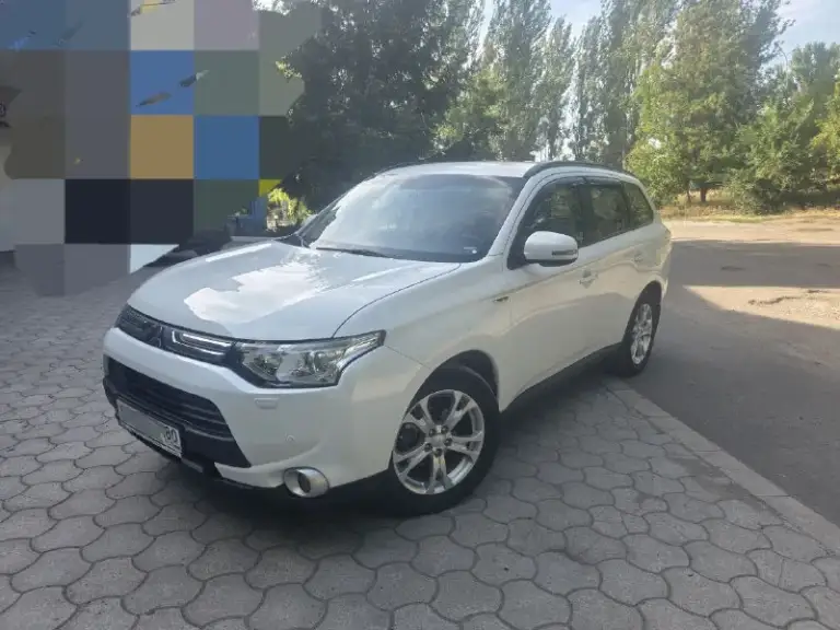 Продам!
Мицубиси аутлендер, 2.4 cvt, 2013г. Бензин. Установлено гбо на 70л. Полный привод. Пробег 154тыс. Один хозяин с автосалона. Регистрация 180 регион.
- Двигатель обработан "нано протэк"
- Капот оборудован гидростойками + освещение подкапотного пространства
- Диодные фары дальнего света
- Основные туманки диод-линза + доп. Туманки диодные
- Мощные электро сигналы + воздушные дудки
- Камера заднего вида + парктроник перед+зад
- Видеорегистратор трехзонный- перед, зад, салон
- Установлен планшет с навигатором вместо штатной магнитолы
- В багажнике доп. Гнездо прикуривателя + освещение
- Кузов - обработка скрытых плоскостей + арки - пушечным салом
Осмотр г. Донецк. Киевский район.
Цена 1500000р
Тел. : +79493060077 - фотография - 2
