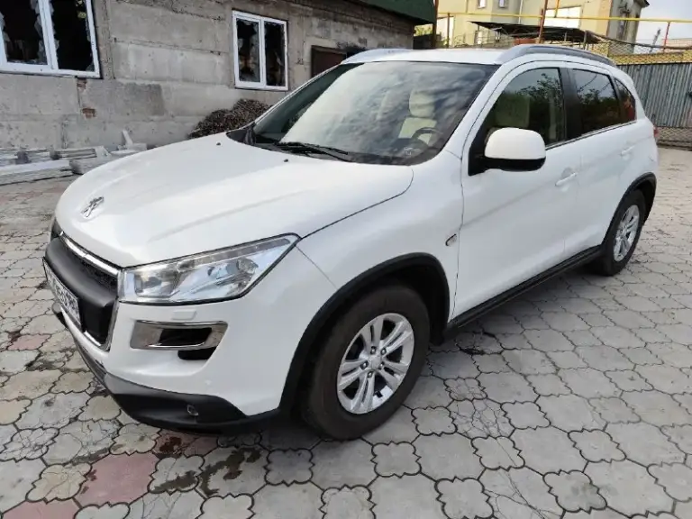 Продам peugeot peugeot 4008.
2012 Год.
Цена снижена в связи с покупкой недвижимости.
Автомат, с возможностью переключения передач в ручном режиме, лепестками на руле.
Полный привод с регулировкой привода, передний, auto,4 wd постоянный.
Передние и задние парктроники.
Камера заднего вида.
Датчики света и дождя.
Круиз контроль.
Климат контроль.
Мульти руль.
Монитор с навигацией.
Состояние очень хорошее.
Крашена крышка багажника и задний бампер.
На 228 000 км. Была замена двигателя на контрактный, с пробегом 70 000 км. Зарегистрирован в мрэо.
Цена 900 000 рублей.
Находится в мариуполе.
+79495018883
📲 Tg: @miha8864
📞 Звоните: +7(949)5018883 - фотография - 2