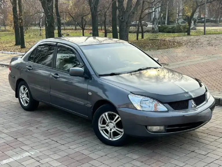 ‼️ В продаже mitsubishi lancer 9. Механика.

Mitsubishi lancer 9 — это легендарный автомобиль, созданный для тех, кто ценит комфорт и качество.

Он оснащен двигателем объемом 1,6 литра и мощностью 98 лошадиных сил, который обеспечивает равномерную работу и не требует дополнительного обслуживания. Ходовая часть также на высшем уровне: ни дребезга, ни стука.

Кузов находится в хорошем состоянии для своего возраста, без каких-либо серьёзных дефектов. Пробег составляет 250 000 км, что свидетельствует о том, что автомобиль прошел необходимое обслуживание и готов к эксплуатации.

Салон чистый и опрятный, что делает его удобным для длительных поездок и семейных путешествий. Багажник также порадует вас своей просторностью. Кондиционер в рабочем состоянии обеспечивает дополнительный комфорт в салоне.

Этот автомобиль не требует дополнительных вложений, что позволяет вам сразу же приступить к его эксплуатации.
499 999 ₽ Донецк
+79496376126
+79493129059 - фотография - 7