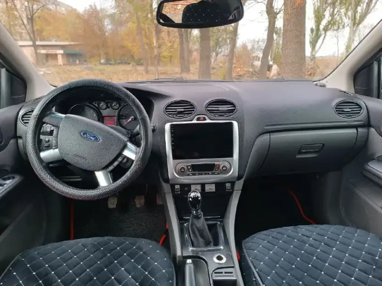 Ford focus 2 (рестайлинг).
2008 Г. Комплектация chia.
Я собственник
Круиз, датчик света, датчик дождя, доводчики стекл, подогрев сидений, климат, подогрев зеркал, электро пакет. Зеркало заднего вида с автозатемнением. Хороший свет, ближний, дальний.
Два комплекта резины зима/лето
Мотор 1.8, 5-мкпп.
Пробег 164 000 км.
Г. Донецк
Цена 550 000₽ торг у капота.
Тел. +79495291480 - фотография - 6