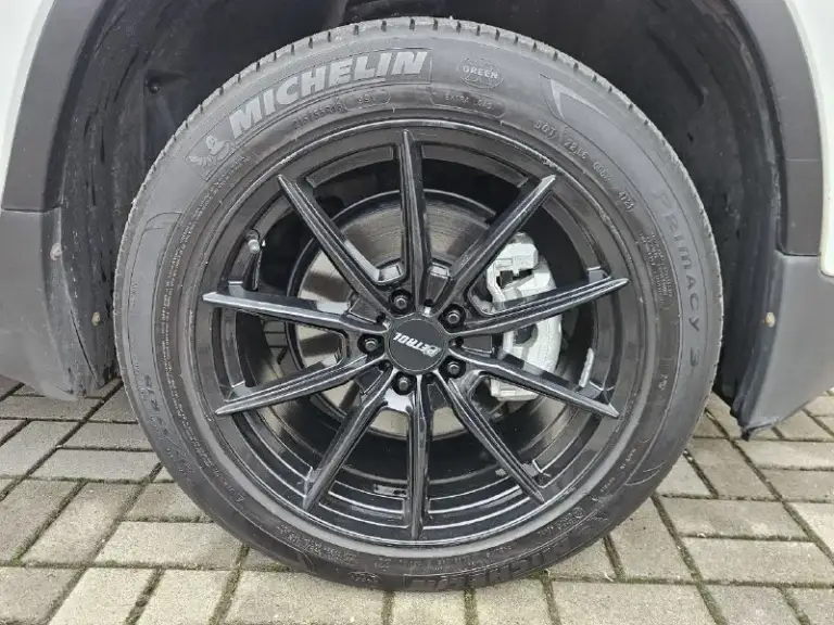 Chevrolet trax
2019Г
1,4 Акпп
85Т км 
Авто в отличном состоянии.
Без дтп, полностью в родном окрасе.
1,490Млн руб
9495213411 - фотография - 10