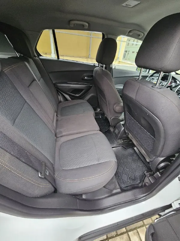 Chevrolet trax
2019Г
1,4 Акпп
85Т км 
Авто в отличном состоянии.
Без дтп, полностью в родном окрасе.
1,490Млн руб
9495213411 - фотография - 8