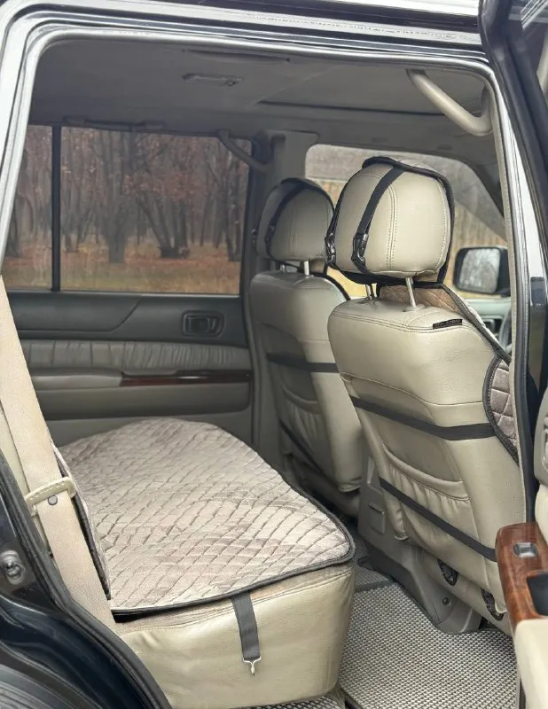 Продам легендарный nissan patrol в кузове y61. Рамный, семи местный внедорожник в боевом состоянии. Один владелец, оригинальный птс. Сохранилась документация с автосалона, есть сервисная книжка с отметками обслуживания.
Двигатель 3.0-литровый дизель, контрактный, пробег 185,400 км. , вышел в 470 тыс руб, есть квитанции и чеки, пришёл с японии, узаконен. Чугунная грузовая мкпп (неубиваемая) тнвд заменён, ещё на гарантии, аккумулятор новый.
Для тяжёлого бездорожья предусмотрены - блок. Заднего дифференциала, понижающая передача, отключение заднего стабилизатора. Передний мост с колесными муфтами (хабы) вечные передние/задние неразрезные мосты.
Кузов целый, рама без изъянов, номер читаем. Остекление заводское. Стоит доп. Радиатор на печку, климат, круиз, люк, эл. Привод и обогрев сидений, подогрев зеркал с зоной дворников и прочие. Два комплекта резины и литых дисков.
Цена : 1,1 млн рублей. Обмена и рассрочки нет. Территори
📲 Tg: дмитрий
📞 Звоните: +7(949)4531233 - фотография - 9