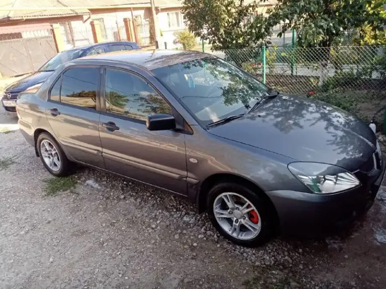 Донецк. Mitsubishi 9, на газу
550 000 Руб.
Модель:lancer
Тип кузова:седан
Год выпуска:2005
Пробег:200000 км
Коробка передач:механическая
Объём двигателя:1.6 см3
Вид топлива:бензин/газ
Мощность:98 л. С.
Машина в отличном состоянии. Капитальный ремонт двигателя сделан год назад. Ходовка новая. Газовое оборудование зарегистрировано. Гаражное хранение. Технически не требует вложений. Привод передний. Электростеклоподъемники, кондиционер. Я владелец 6 лет. +79493677424 артур. - фотография - 5