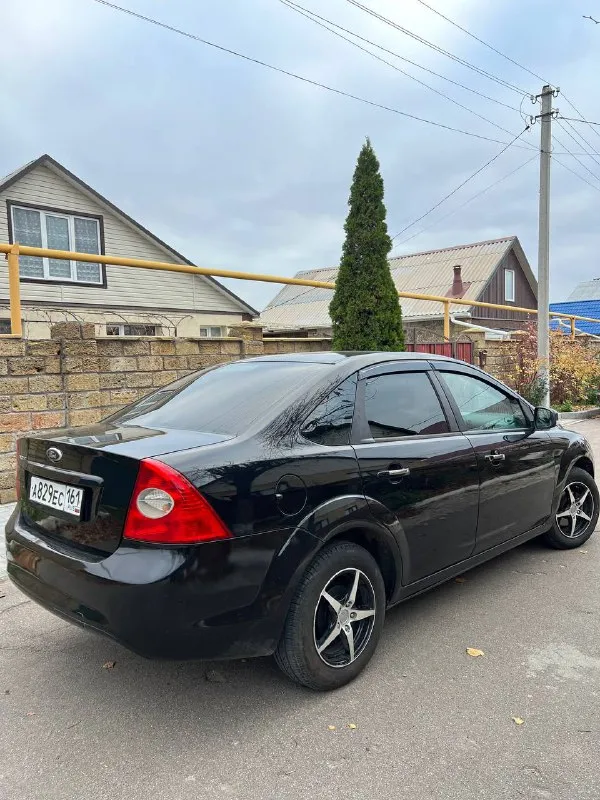 Продам ford focus 2 рестайлинг
Год: 2009
Двигатель 1.8 125лс работает отлично, расход масла отсутствует, кап ремонт делался 35т назад! Ходовая часть без нареканий, кузов в очень достойном состоянии, без гнили и рыжиков днище и пороги отличные, безопасность на месте в серьезных дтп не был! Комплектация с кондиционером, 4 стеклоподьемника с автодоводчиками, эл. Зеркала, бортовой компьютер, эл. Рег фар, центральный замок, свежая летняя резина, зимние колеса в комплекте с машиной! 3 ключа, документы чистые без штрафов и запретов. Автомобиль обслужен и не требует вложений!
Торг есть
Цена: 565000
📍Мариуполь
📞+79496463727 - фотография - 3