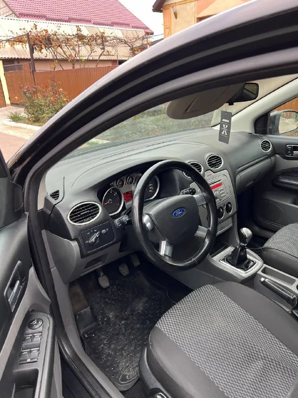 Продам ford focus 2 рестайлинг
Год: 2009
Двигатель 1.8 125лс работает отлично, расход масла отсутствует, кап ремонт делался 35т назад! Ходовая часть без нареканий, кузов в очень достойном состоянии, без гнили и рыжиков днище и пороги отличные, безопасность на месте в серьезных дтп не был! Комплектация с кондиционером, 4 стеклоподьемника с автодоводчиками, эл. Зеркала, бортовой компьютер, эл. Рег фар, центральный замок, свежая летняя резина, зимние колеса в комплекте с машиной! 3 ключа, документы чистые без штрафов и запретов. Автомобиль обслужен и не требует вложений!
Торг есть
Цена: 565000
📍Мариуполь
📞+79496463727 - фотография - 8