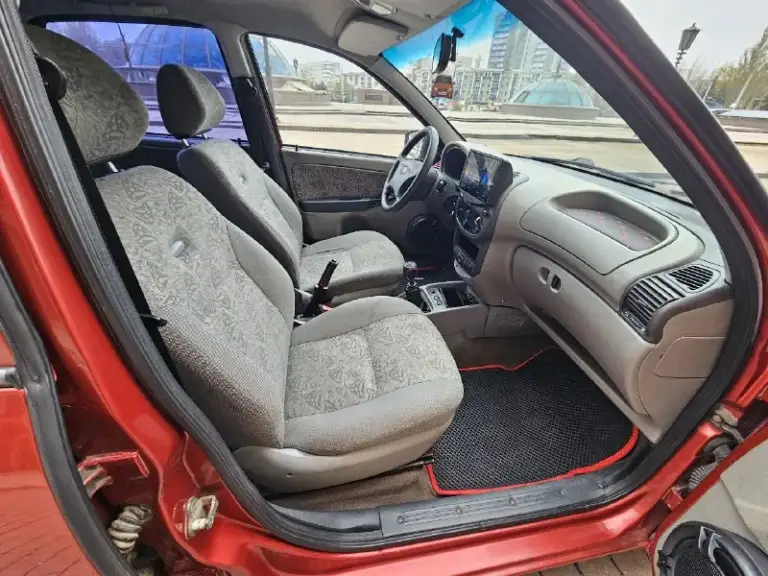 Lada kalina
2005Г
1,6 Бенз
208Т км родной
Авто без дтп, в родном окрасе, стекла родные.
Мотор не дымит, без расхода масла.
За последние полгода была сделана ходовая, куплена новая резина с дисками, установлена магнитола андроид и новые колонки(перед 16см, зад овалы), сделан свет( дхо, бегущий воротник, led ближний и туманки), полировка кузова.
Делать ничего не надо, сел поехал.
2 Комплекта резины.
270Т руб
+79493529077 - фотография - 5
