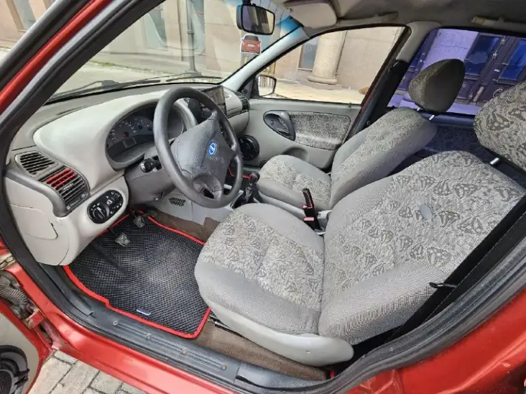 Lada kalina
2005Г
1,6 Бенз
208Т км родной
Авто без дтп, в родном окрасе, стекла родные.
Мотор не дымит, без расхода масла.
За последние полгода была сделана ходовая, куплена новая резина с дисками, установлена магнитола андроид и новые колонки(перед 16см, зад овалы), сделан свет( дхо, бегущий воротник, led ближний и туманки), полировка кузова.
Делать ничего не надо, сел поехал.
2 Комплекта резины.
270Т руб
+79493529077 - фотография - 9