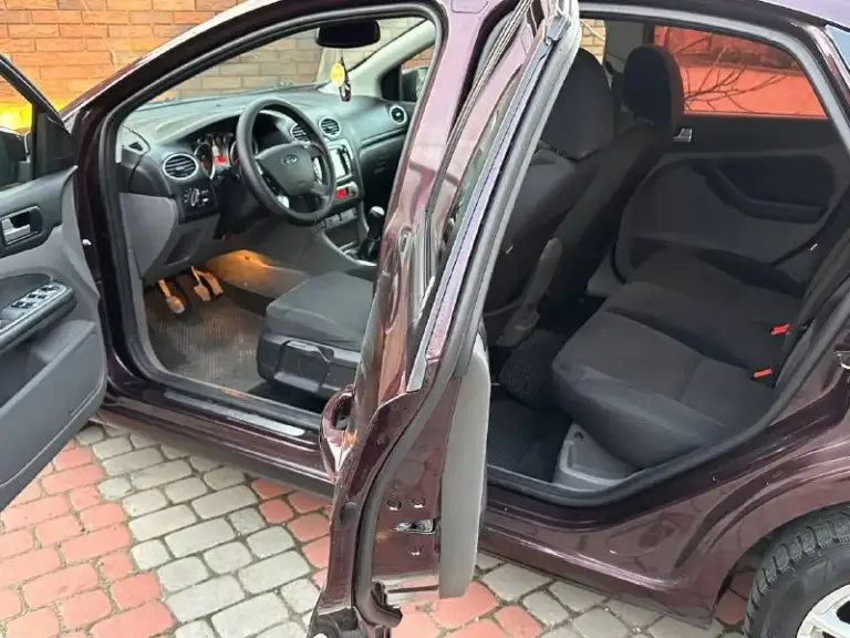🚗 Продам автомобиль ford focus 2 рейстайлинг
▶️ Год выпуска: 2008
▶️ Объём двигателя:1.8
▶️ Механика
▶️ Комплектация чиа полная
ℹ️ описание:
✅ Автомобиль в хорошем состоянии.
✅Пробег 178.000
✅ Автомобиль без дтп, зеленая автотека и соответсвенно весь кузов и железо ровное!
✅ Авто обслужено!
Не дымит, масло не ест, едет очень бодро.
Машина внешне в отлично состояние, без рыжиков гнили и т д.
Вин читается.
На любые проверки за ваш счет - готов.
🏛 Юридически автомобиль чист, без штрафов
💰 Цена🔥:615.000 рублей
Торг у капота
🏢 Осмотр: донецк
☎ Более подробно по номеру телефона: +79494592618
📲 Tg: александр
📞 Звоните: +7(949)4592618 - фотография - 6