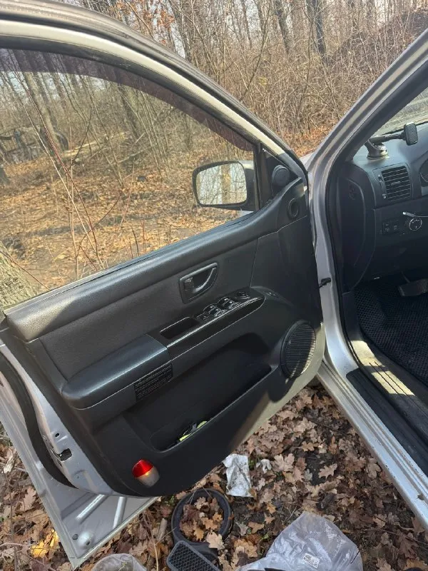 Kia соренто 2006 2,5
Авто в отличном состоянии
Срочная продажа
Цена 830к
Реальному покупателю торг !!!!!!!!
Связь телеграмм 89524285278

📞 Звоните: +7(952)4285278 - фотография - 7