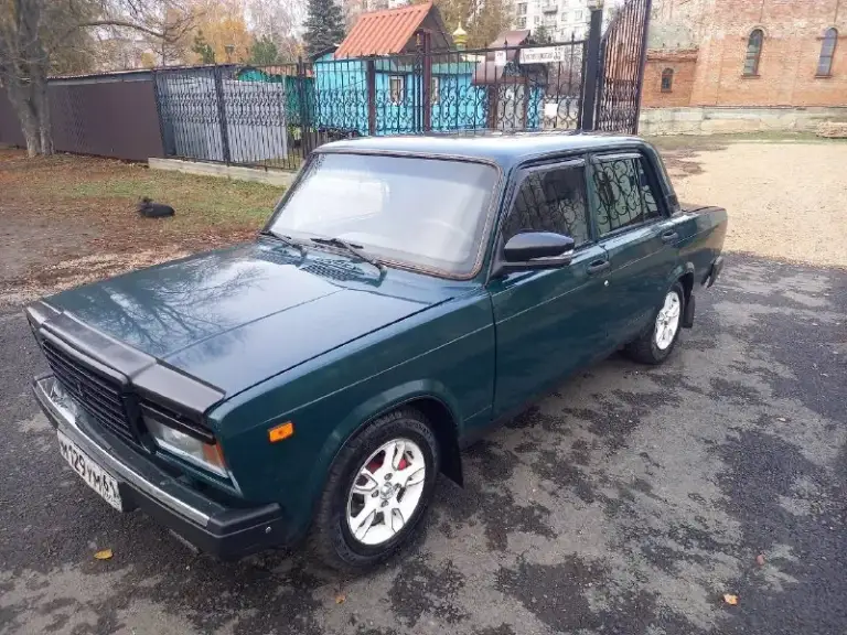 Продам ваз 2107
Год выпуска 2006
Двиг 1.6 инжектор
Авто в хорошем состоянии вложений не требует
Кпп 5 ступенчатая резина зима, варить красить не надо, цена 198 000 руб торг +7-949-383-52-74 - фотография - 2