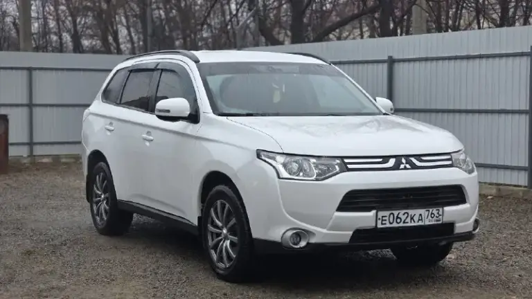 ✅Продам mitsubishi outlander в идеальном состоянии
✅Цена 1.320.000 рублей, торг у капота адекватным людям
✅Год 2012
✅Родной пробег 200 тыс. Км
✅Двигатель 2.0 бензин
✅Автоматическая коробка передач
✅Полный привод
✅Богатая комплектация: двух-зонный климат контроль, круиз контроль, мультируль, обогрев передних сидений, 4эсп, эл. Рег. Зеркал, бортовой компьютер, подключаемый полный привод, штатная мультимедия с камерой заднего вида
✅Кузов в отличном состоиянии, в заводском окрасе
✅Технически автомобиль в прекрасном состоянии любые проверки за вас счет
✅Юридически чист, оформление в мрэо
✅Осмотр в городе красный луч +79595673237 (whatsapp telegram) возможен обмен с вашей доплатой
📞 Звоните: +7(959)5673237 - фотография - 3